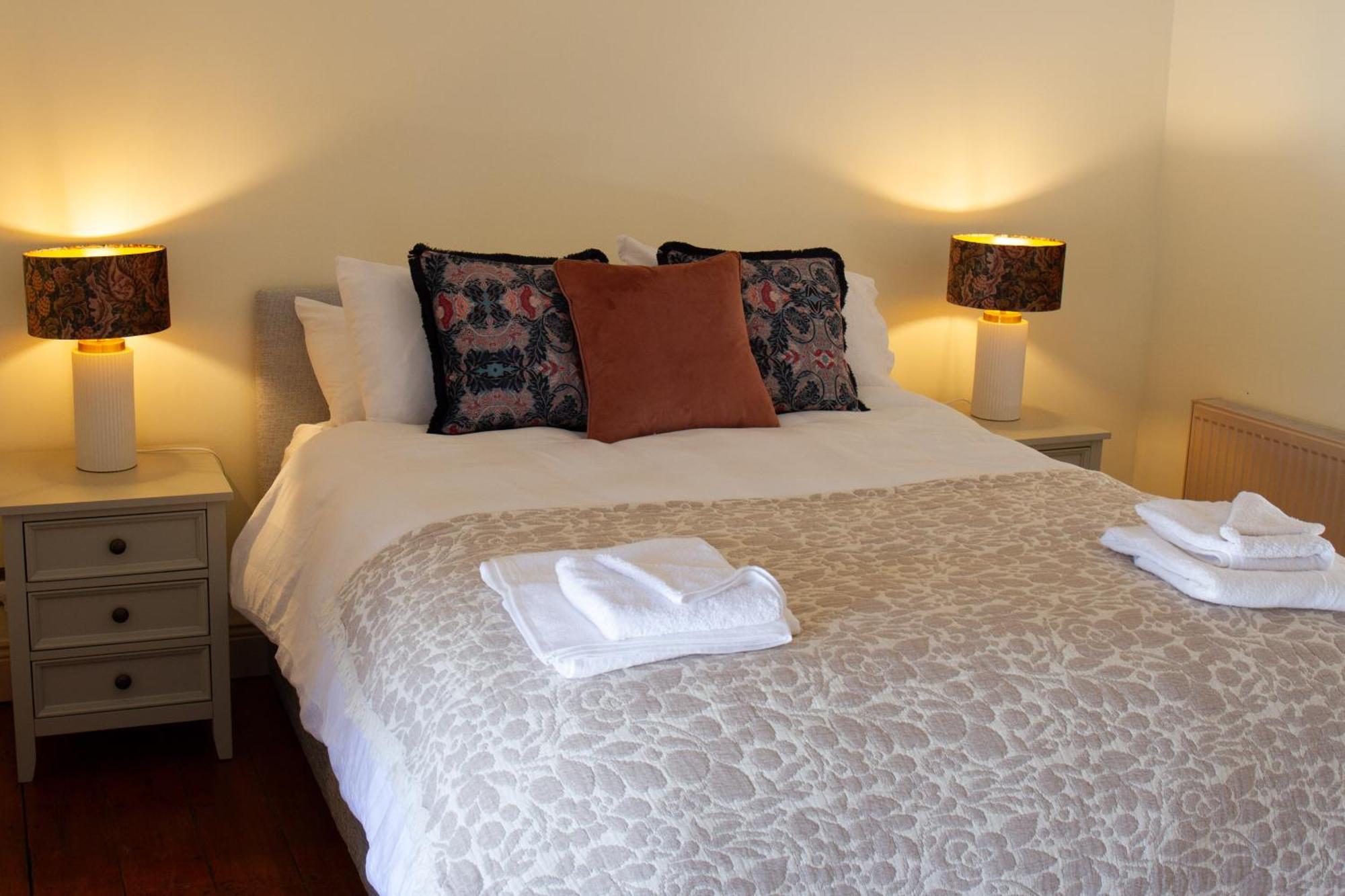 Hill House Lodge Sleeps 6 Overlooking The Rock Of Cashel Cashel  Esterno foto