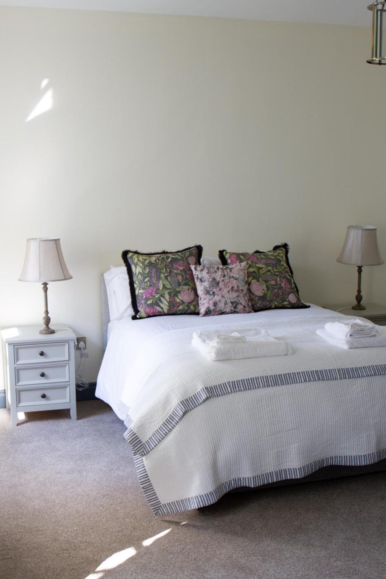 Hill House Lodge Sleeps 6 Overlooking The Rock Of Cashel Cashel  Esterno foto
